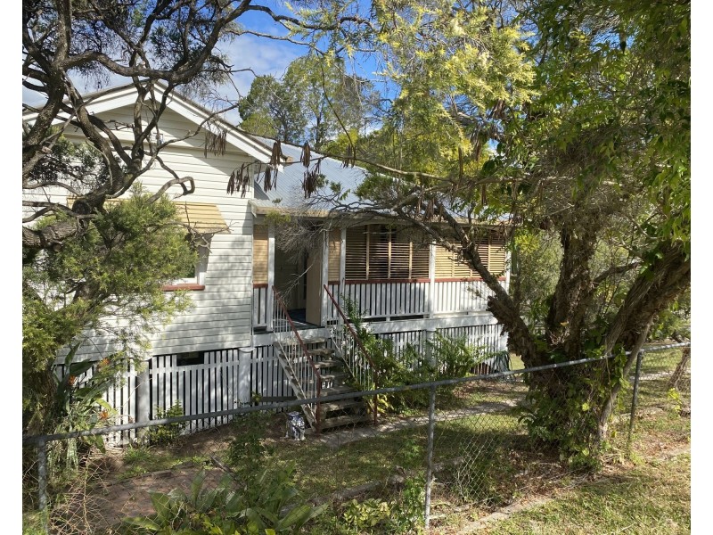 69 Brown Parade, Ashgrove QLD 4060