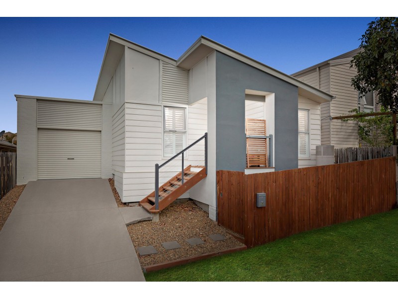 16 Esperance Crescent, Springfield Lakes QLD 4300