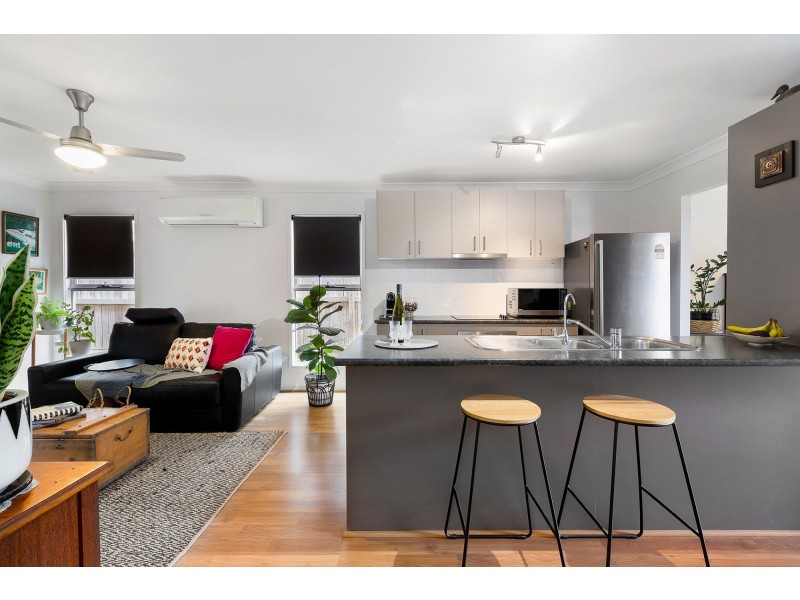 16 Esperance Crescent, Springfield Lakes QLD 4300