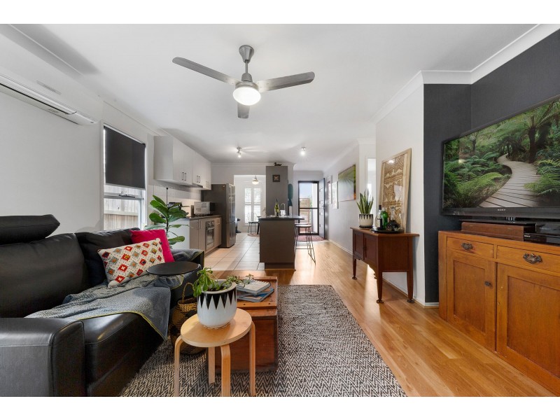 16 Esperance Crescent, Springfield Lakes QLD 4300