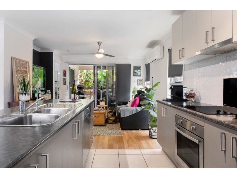 16 Esperance Crescent, Springfield Lakes QLD 4300