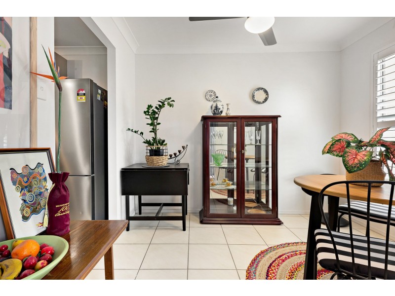 16 Esperance Crescent, Springfield Lakes QLD 4300