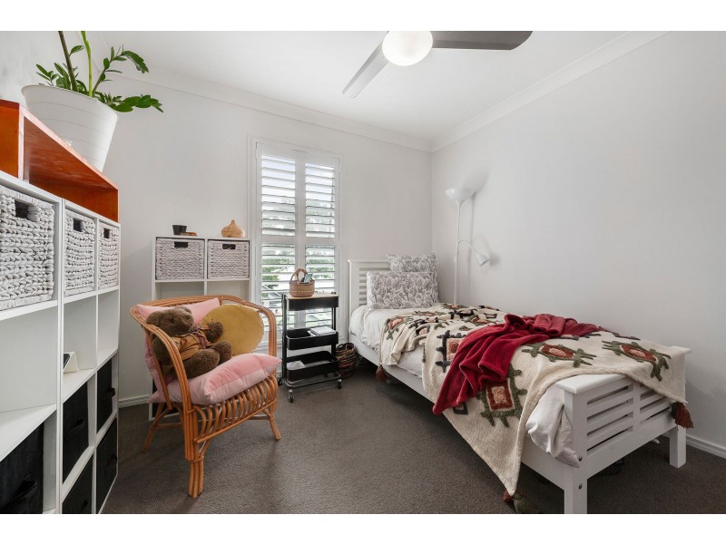 16 Esperance Crescent, Springfield Lakes QLD 4300