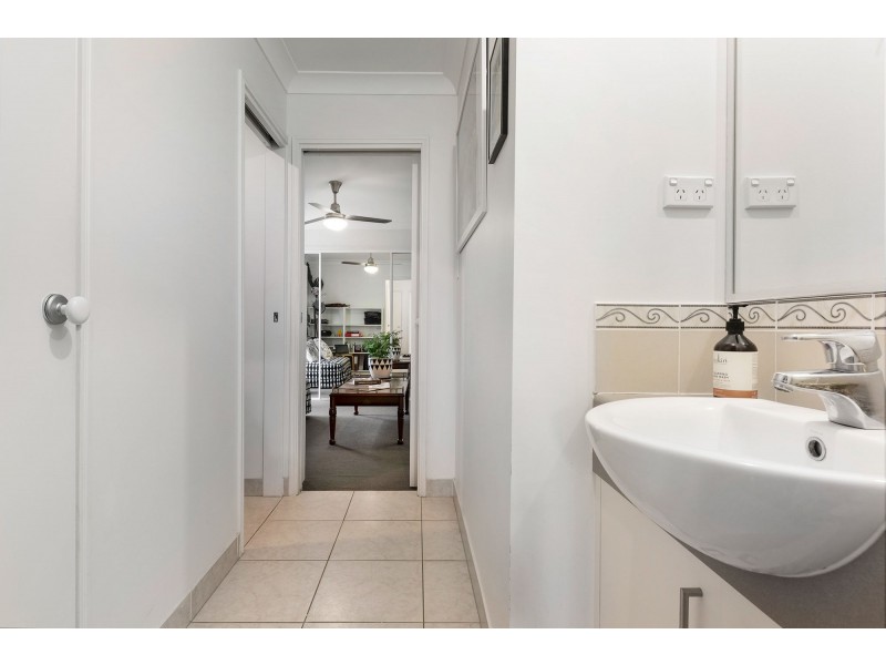 16 Esperance Crescent, Springfield Lakes QLD 4300