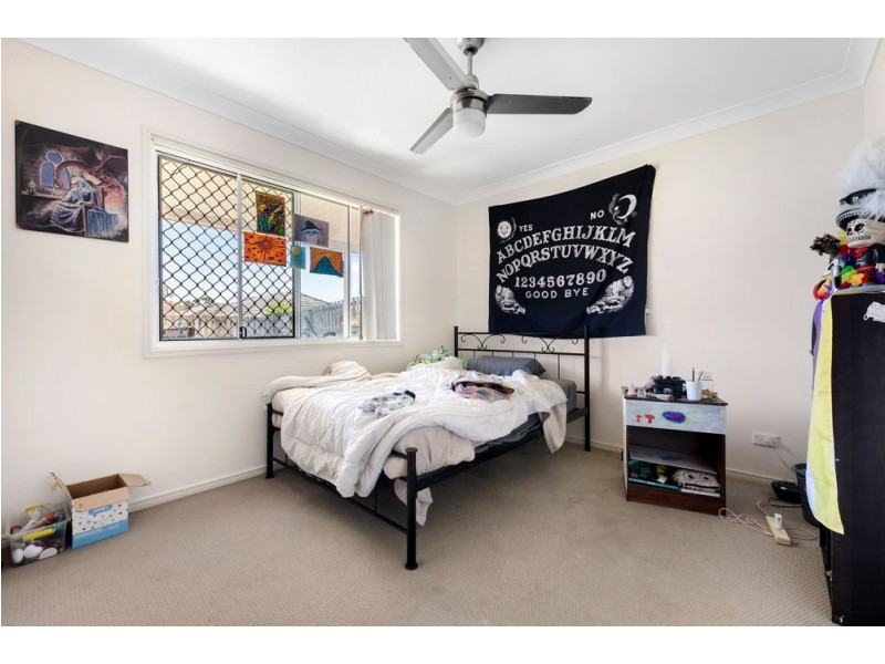 6 Raleigh Place, Redbank Plains QLD 4301