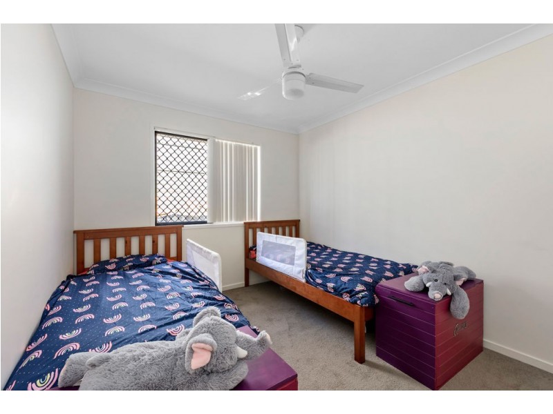 2 Starlight Court, Springfield QLD 4300
