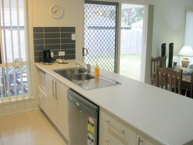 11 Peggy Cres, Redbank Plains QLD 4301