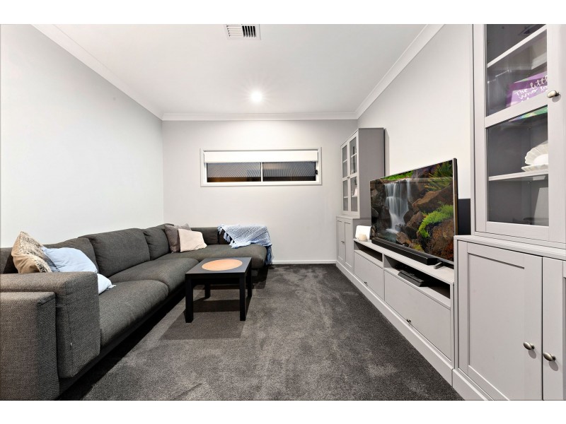 14 Roberts Crescent, Bellbird Park QLD 4300
