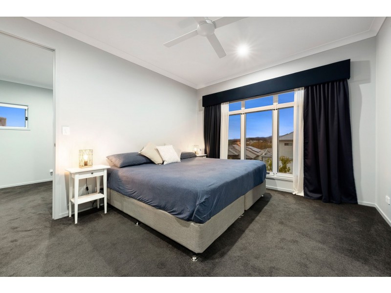 14 Roberts Crescent, Bellbird Park QLD 4300