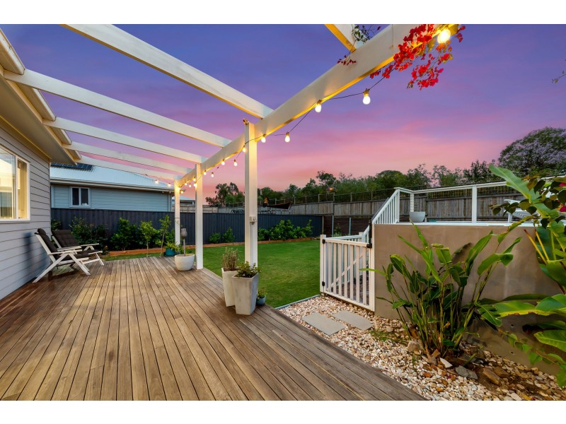 14 Roberts Crescent, Bellbird Park QLD 4300