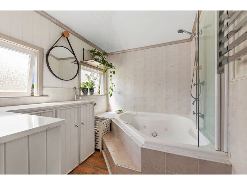 9 Cardew Street, East Ipswich QLD 4305