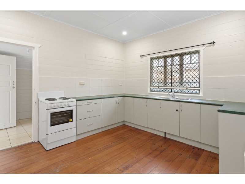 146 Pine Mountain Road, Brassall QLD 4305