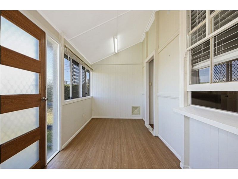 14 delacy street, North Ipswich QLD 4305