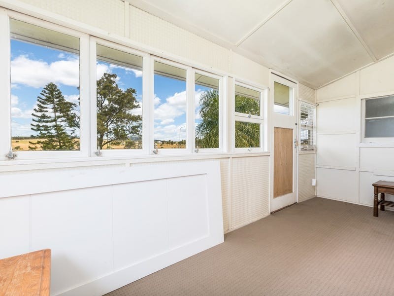 2279 Warrego Highway, Haigslea QLD 4306