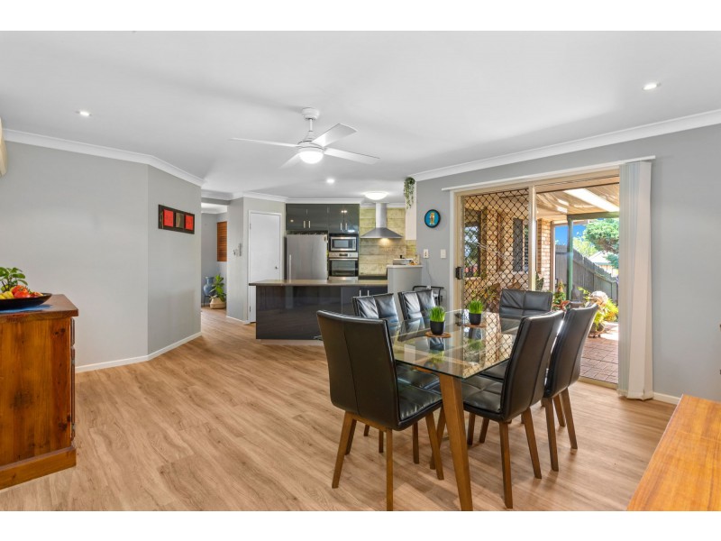 8 Banbury Court, Willowbank QLD 4306