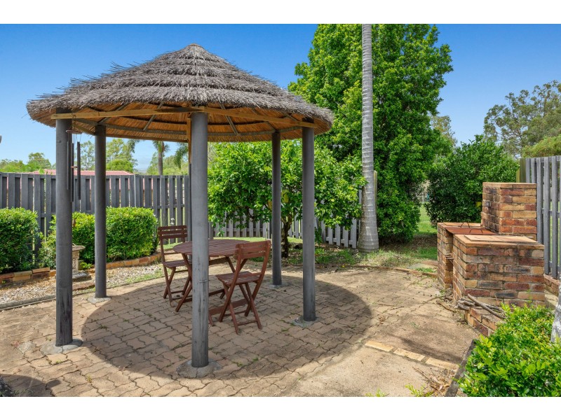 8 Banbury Court, Willowbank QLD 4306