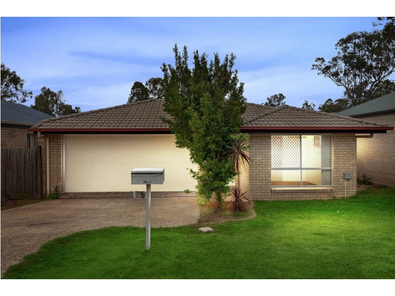 35 Penrose Cct, Redbank Plains QLD 4301