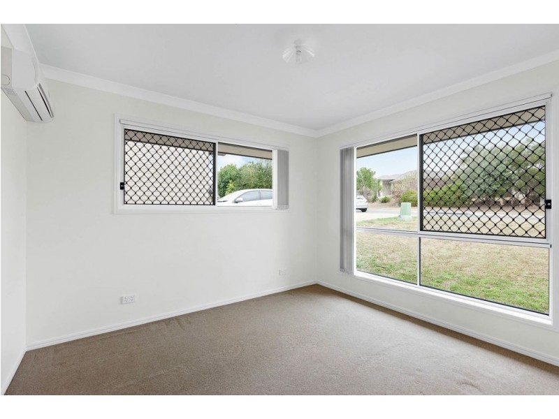 35 Penrose Cct, Redbank Plains QLD 4301