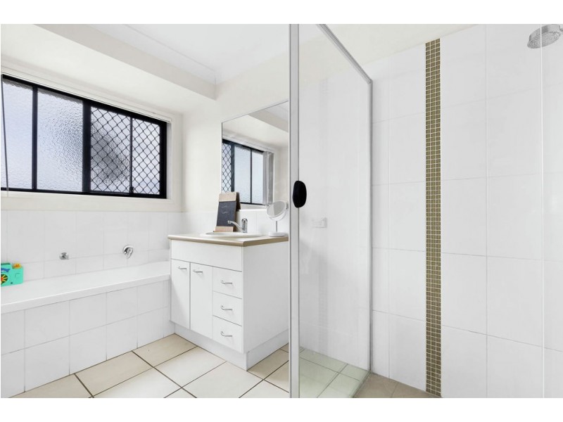 52 Tranquillity Circle, Brassall QLD 4305