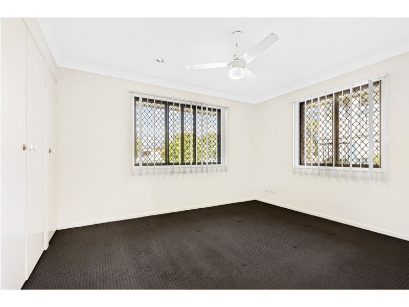 5 Eileen Street, Booval QLD 4304