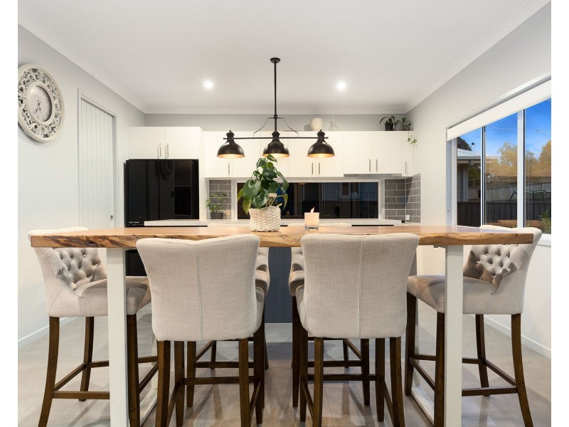 14 Roberts Crescent, Bellbird Park QLD 4300