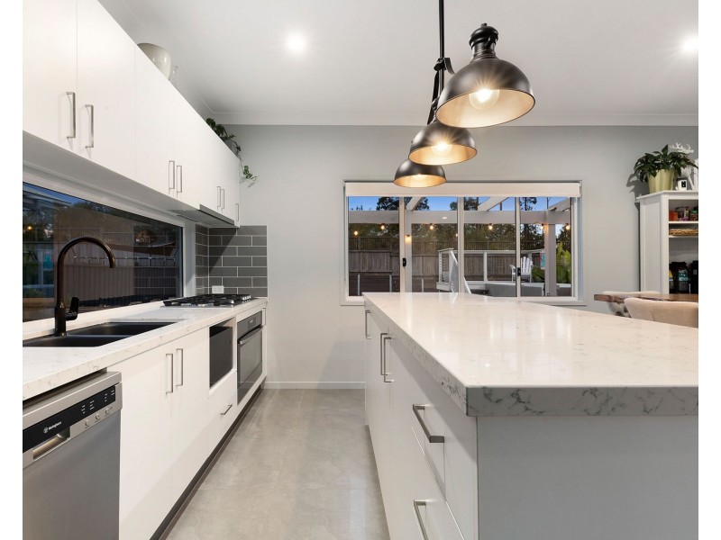 14 Roberts Crescent, Bellbird Park QLD 4300