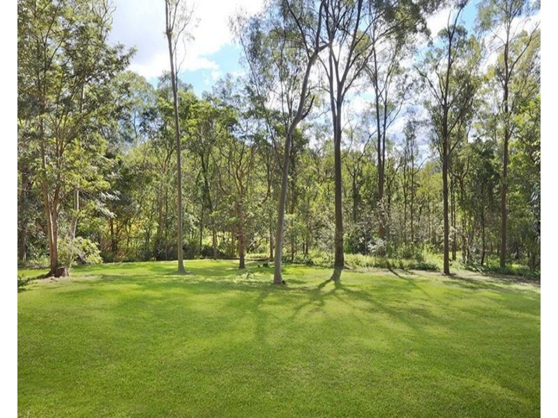 23 Cedarleigh Road, Kenmore QLD 4069