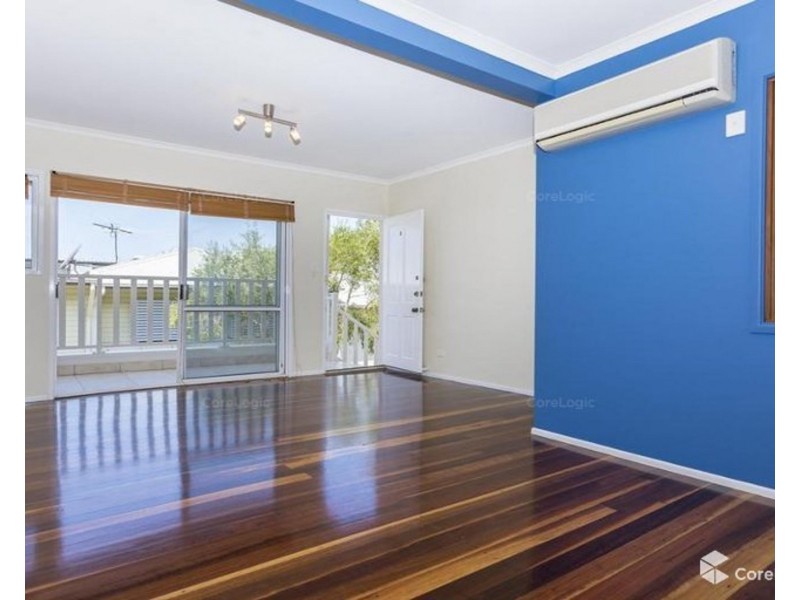 2/104 Carmody Road, St Lucia QLD 4067