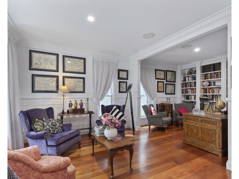 87 Goldieslie Road, Indooroopilly QLD 4068