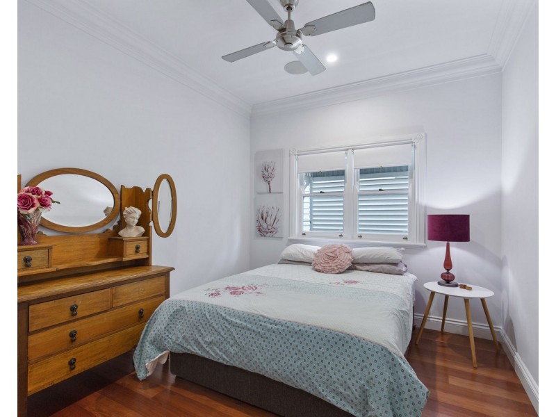 87 Goldieslie Road, Indooroopilly QLD 4068