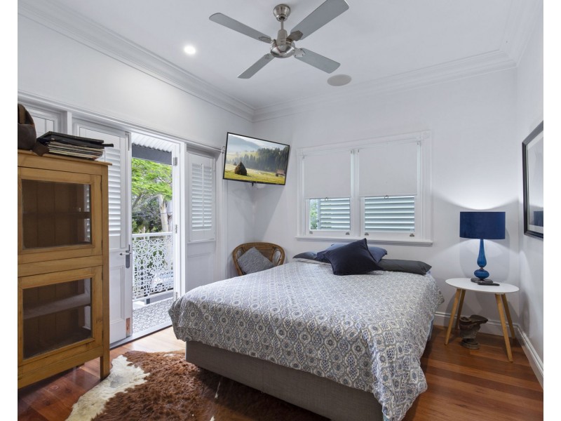 87 Goldieslie Road, Indooroopilly QLD 4068