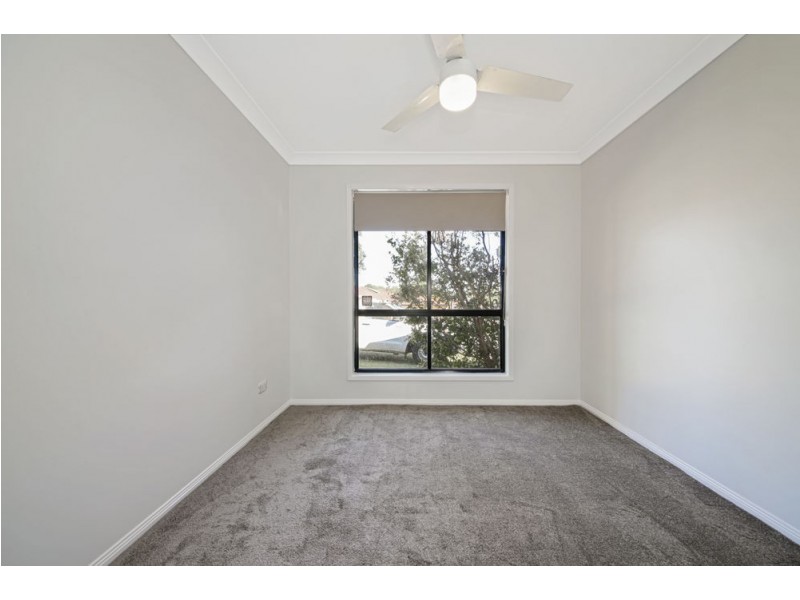 11 Samford Place, Forest Lake QLD 4078