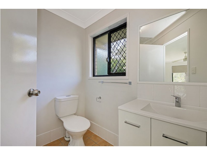 11 Samford Place, Forest Lake QLD 4078