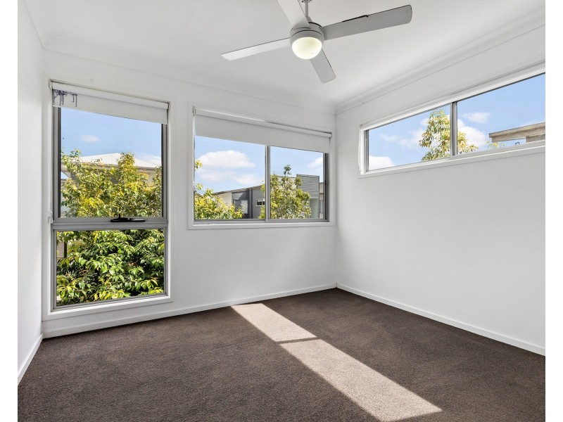 28/70 Willow Road, Redbank Plains QLD 4301