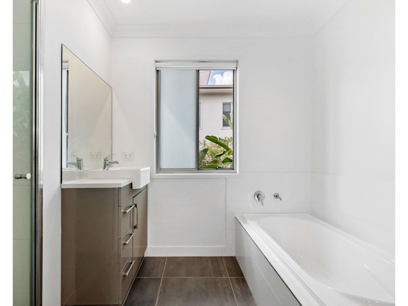 28/70 Willow Road, Redbank Plains QLD 4301