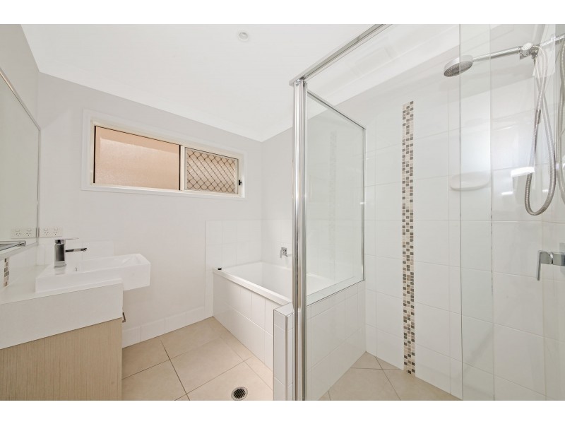 39 Wild Iris Terrace, Springfield Lakes QLD 4300