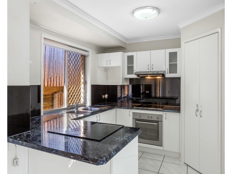 8 Merlin Terrace, Kenmore QLD 4069