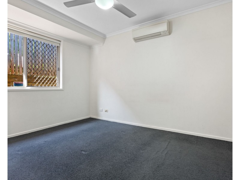 8 Merlin Terrace, Kenmore QLD 4069