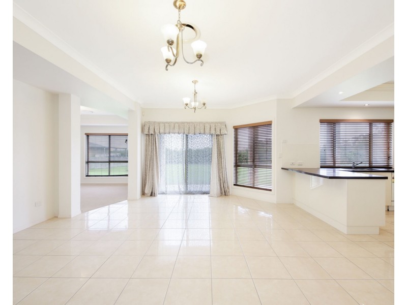 37 Longbow Crescent, Forestdale QLD 4118