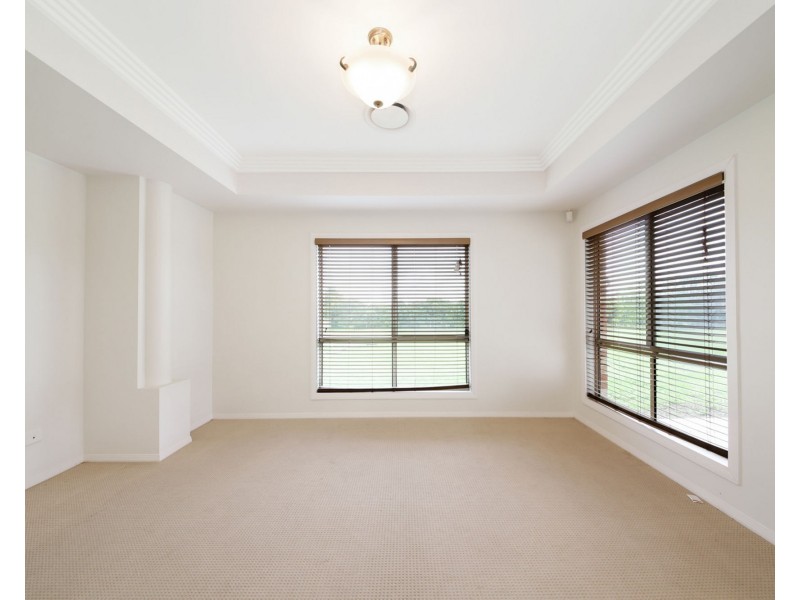 37 Longbow Crescent, Forestdale QLD 4118