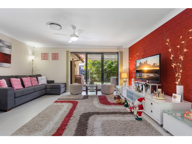 27 Riverside Crescent, Springfield Lakes QLD 4300