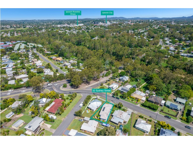 32 Sydney Street, Brassall QLD 4305