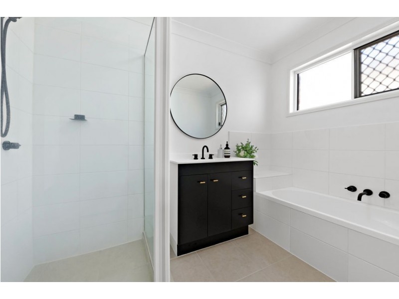 41 Streamview Crescent, Springfield QLD 4300