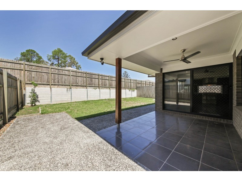 8 Glendale Crescent, Heathwood QLD 4110