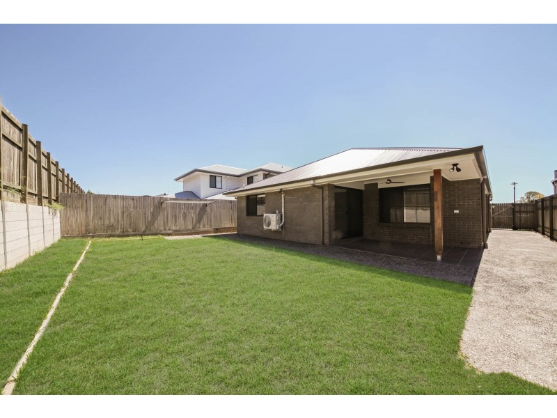 8 Glendale Crescent, Heathwood QLD 4110