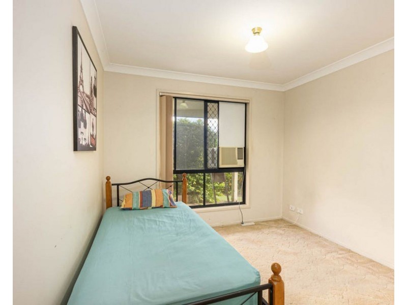 33 Ruby Crescent, Willowbank QLD 4306