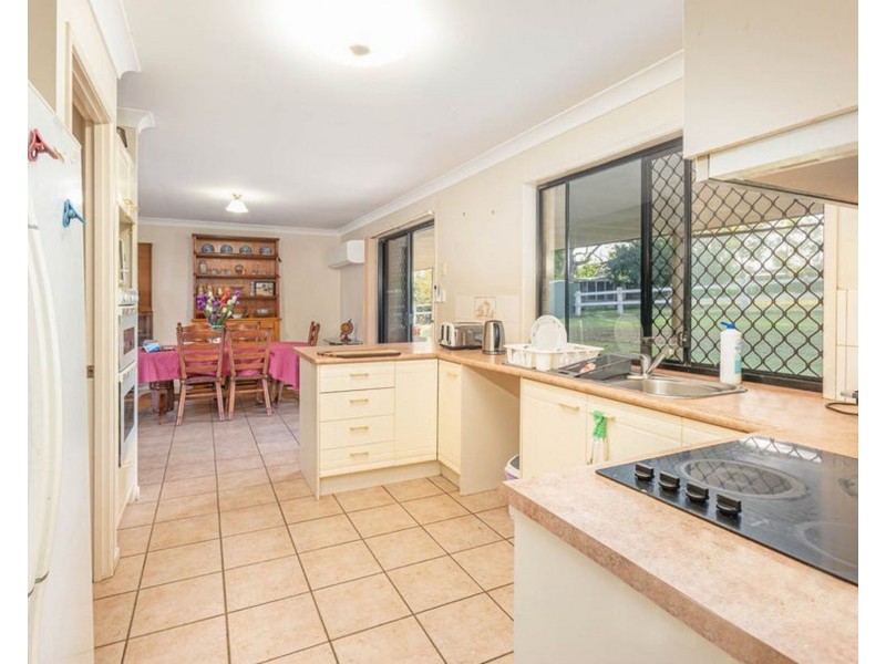 33 Ruby Crescent, Willowbank QLD 4306