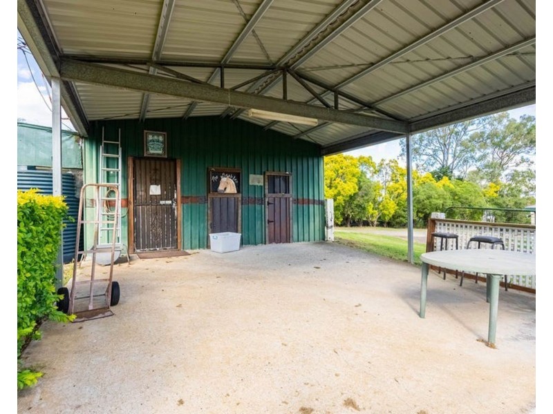 33 Ruby Crescent, Willowbank QLD 4306