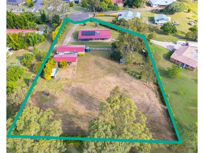 33 Ruby Crescent, Willowbank QLD 4306