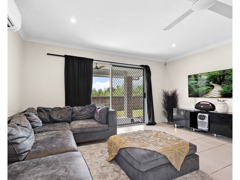 38 Hoist Court, Augustine Heights QLD 4300